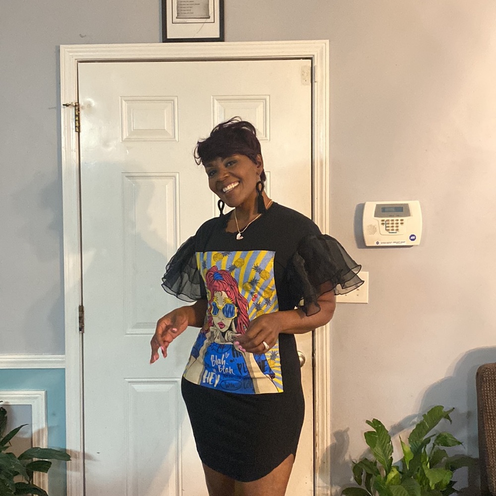 Tshirt Dress w/ sheer ruffle sleeves